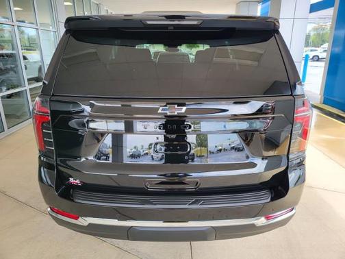 2025 Chevrolet Tahoe LS