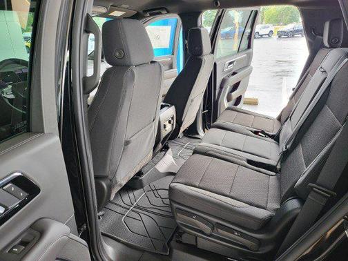 2025 Chevrolet Tahoe LS