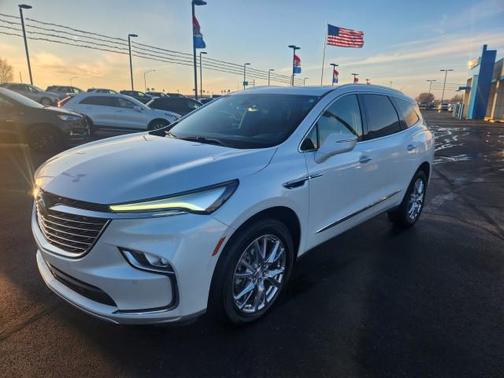 2022 Buick Enclave AWD Essence
