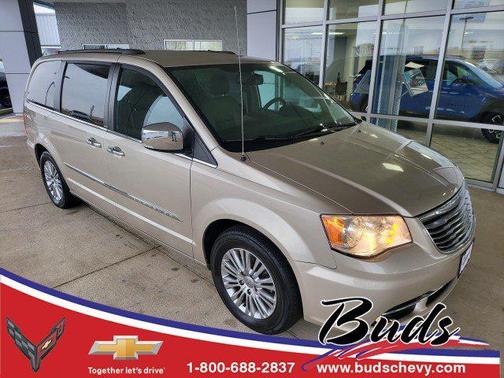2013 Chrysler Town & Country Touring-L
