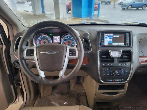2013 Chrysler Town & Country Touring-L