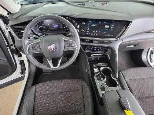 Summit White 2022 Buick Envision FWD Preferred