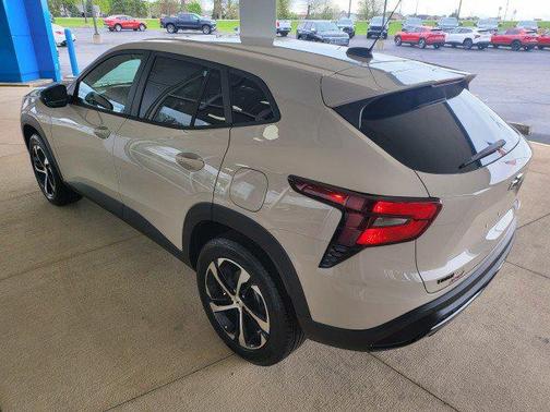 Tan 2026 Chevrolet Trax FWD 1RS