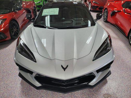 2026 Chevrolet Corvette Stingray w/2LT