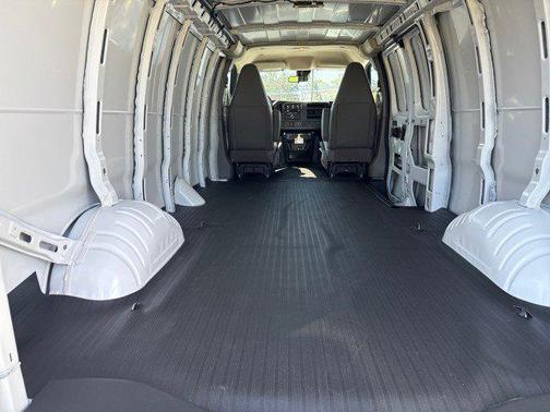 2025 Chevrolet Express 2500 RWD 2500 Extended Wheelbase WT