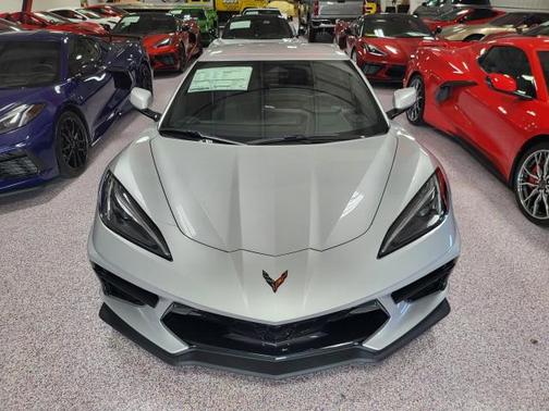 2026 Chevrolet Corvette Stingray w/1LT