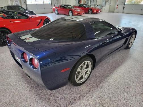 2000 Chevrolet Corvette Base