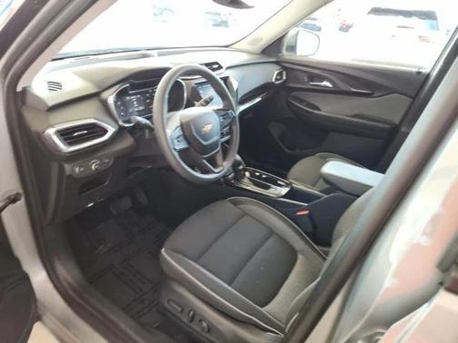 Sterling Gray Metallic 2023 Chevrolet Trailblazer LT