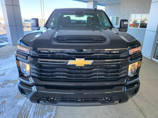 2026 Chevrolet Silverado 2500 Custom