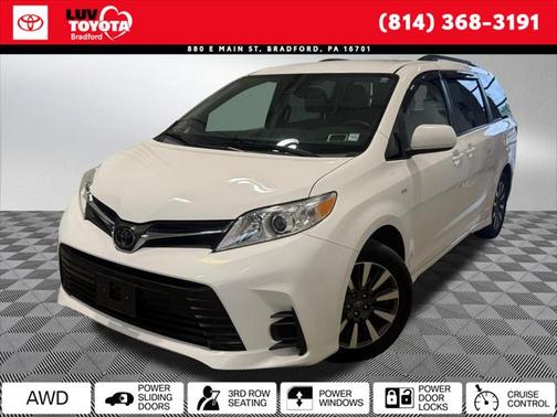 2018 Toyota Sienna LE