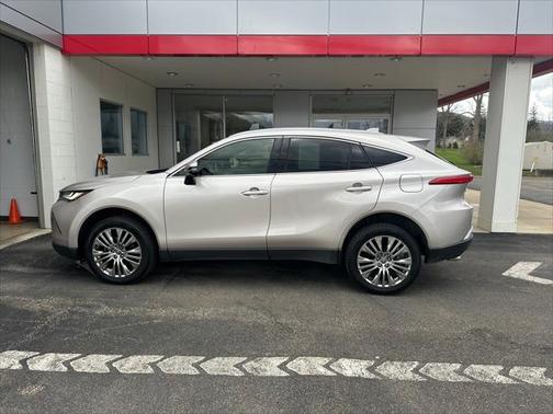 2022 Toyota Venza LE