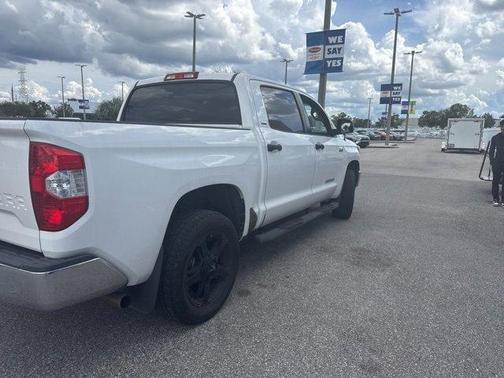 2014 Toyota Tundra SR5