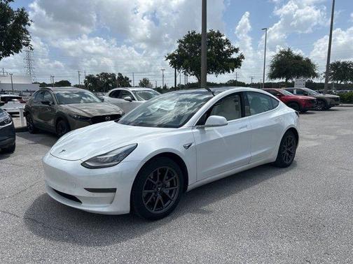 2020 Tesla Model 3 Standard Range Plus