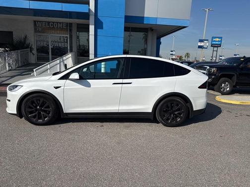 2024 Tesla Model X Base