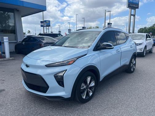 Ice Blue Metallic 2023 Chevrolet Bolt EUV LT