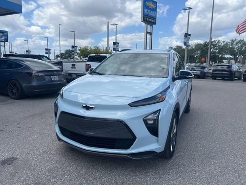 Ice Blue Metallic 2023 Chevrolet Bolt EUV LT