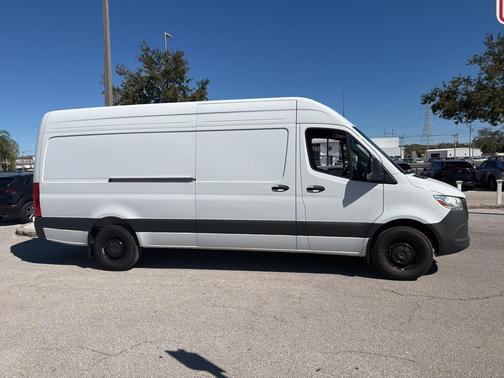 2025 Mercedes-Benz Sprinter 2500 170 WB