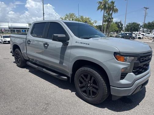 2025 Chevrolet Silverado 1500 Custom