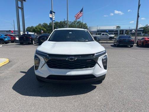 Summit White 2024 Chevrolet Trax 2RS