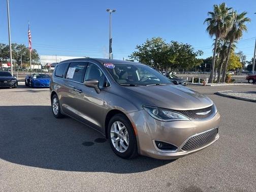 2018 Chrysler Pacifica Touring Plus