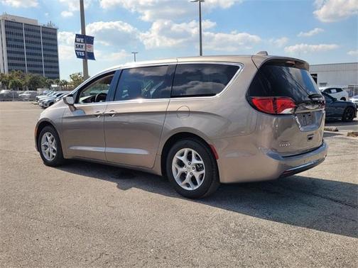 2018 Chrysler Pacifica Touring Plus