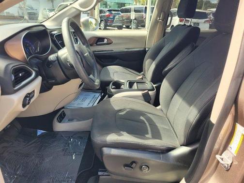 2018 Chrysler Pacifica Touring Plus