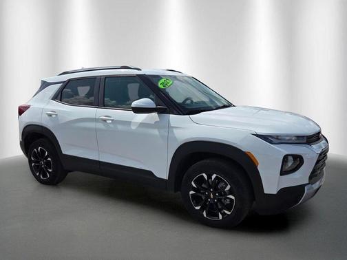 Summit White 2023 Chevrolet Trailblazer LT