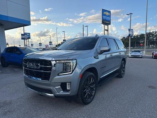 2024 GMC Yukon SLT