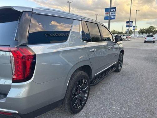 2024 GMC Yukon SLT