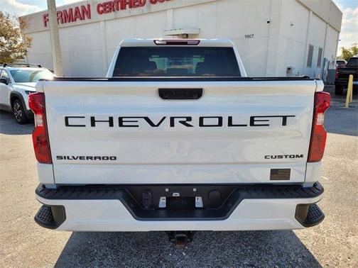 2024 Chevrolet Silverado 1500 Custom
