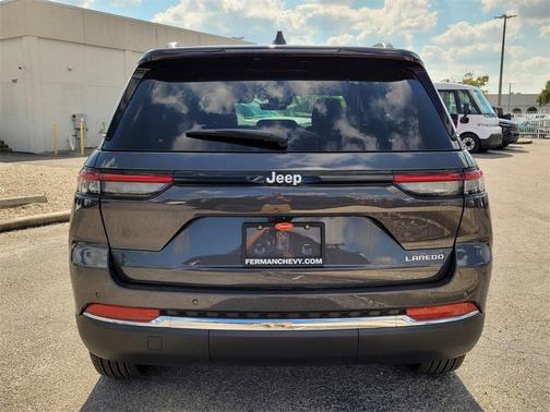 2025 Jeep Grand Cherokee Laredo X