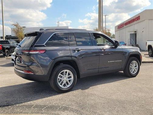 2025 Jeep Grand Cherokee Laredo X