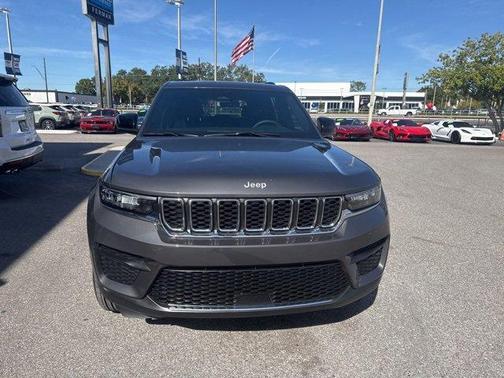 2025 Jeep Grand Cherokee Laredo X
