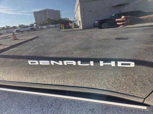 Onyx Black 2024 GMC Sierra 2500 Denali