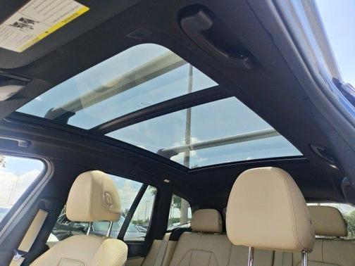 2019 BMW X3 M40i