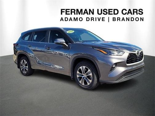 2024 Toyota Highlander LE