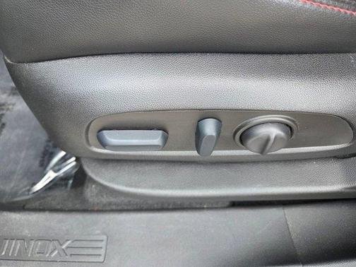 Mosaic Black Metallic 2023 Chevrolet Equinox RS