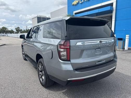 2024 Chevrolet Suburban LT