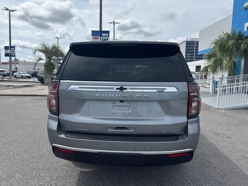 2024 Chevrolet Suburban LT