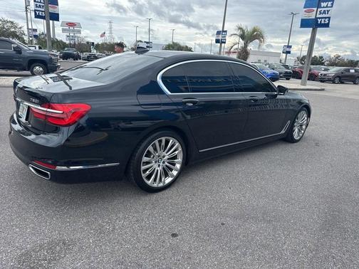 2018 BMW 750 i