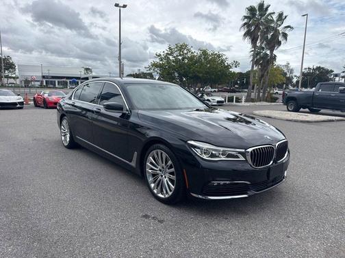 2018 BMW 750 i