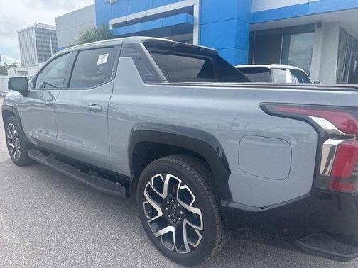 2025 Chevrolet Silverado EV RST