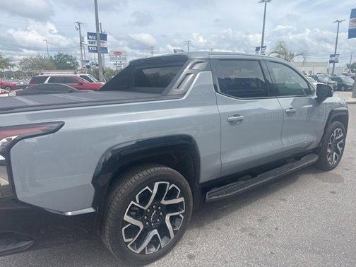 2025 Chevrolet Silverado EV RST