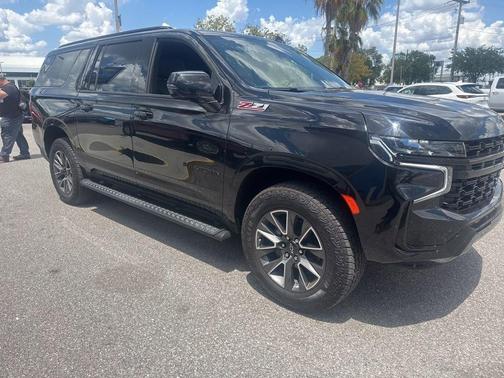 Black 2023 Chevrolet Suburban Z71