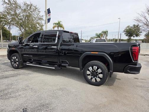 2024 GMC Sierra 2500 Denali