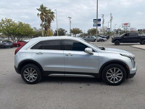 2021 Cadillac XT4 Premium Luxury