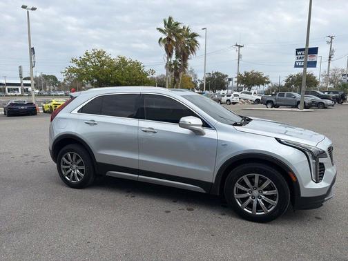 2021 Cadillac XT4 Premium Luxury