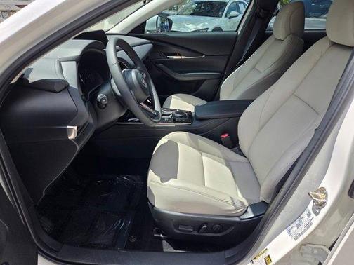 Snowflake White Pearl 2023 Mazda CX-30 2.5 S Preferred Package