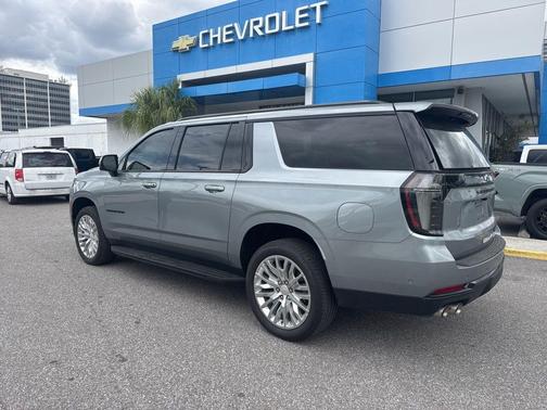Sterling Gray Metallic 2025 Chevrolet Suburban RST