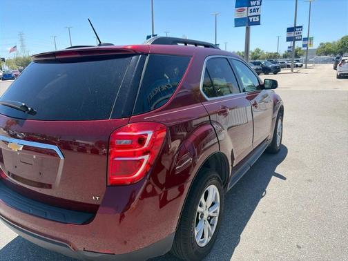 Siren Red Tintcoat 2017 Chevrolet Equinox LT